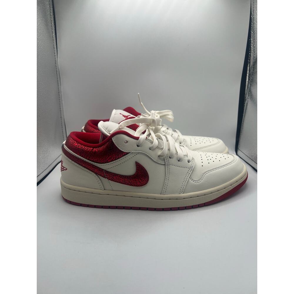 Wmns Air Jordan 1 Low “Ruby” size 7 W - Picture 3 of 7